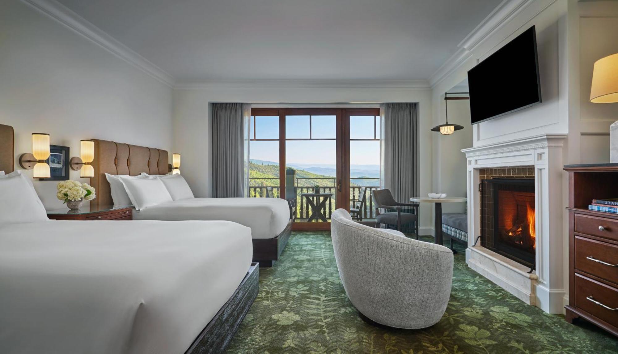 Quarto Queen com Cama Queen-size e Vista do Pico